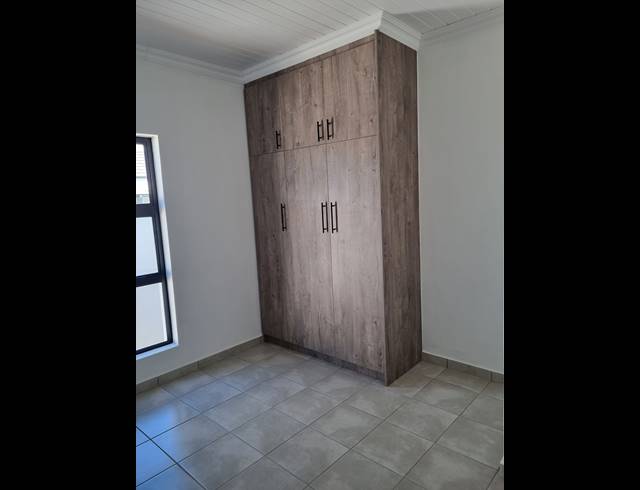 3 bed property for sale in LAAIPLEK